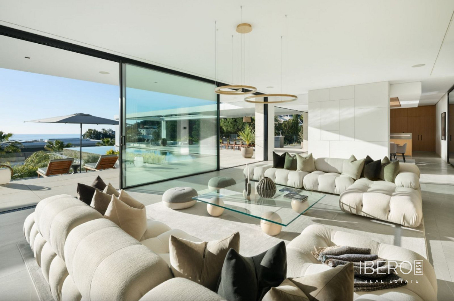 Casa – Málaga, Polígono Industrial Azucarera, Carretera de Cádiz - Más