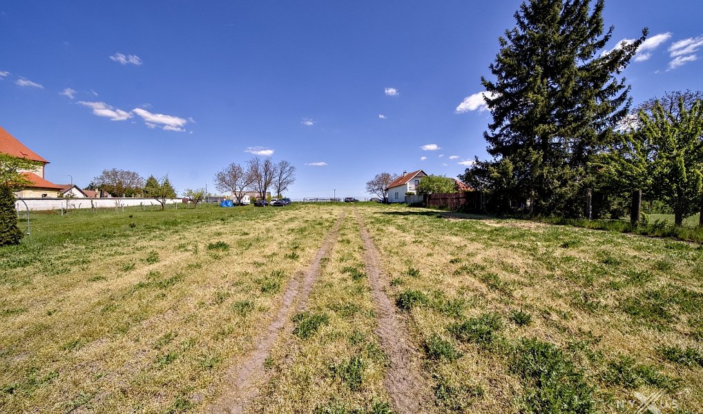 Prodej stavebního pozemku 2 030 m², Chleby – náhled fotky 23