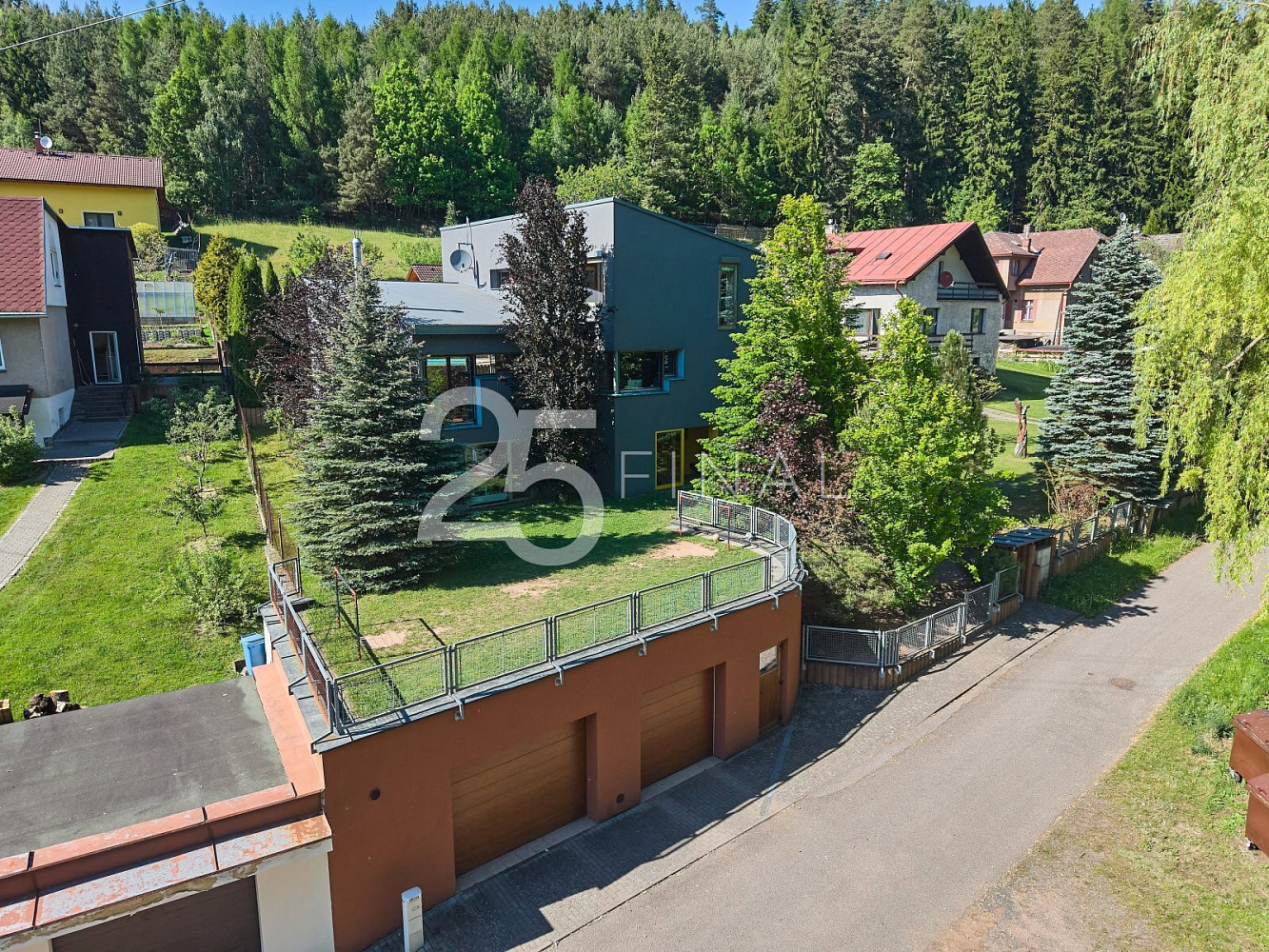 Prodej domu 214 m² s pozemkem 1 115 m² — photo 2