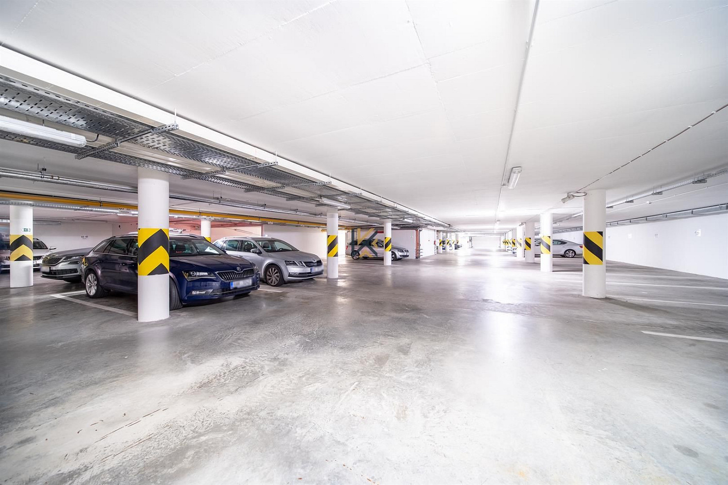 Pronájem kanceláře 268 m² – fotografie 5