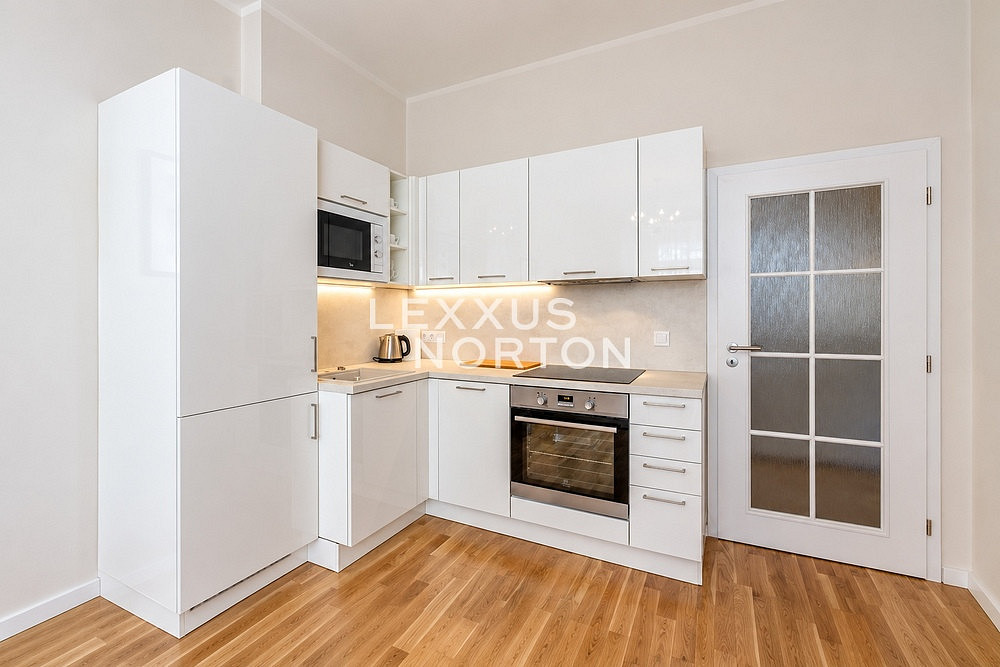 Pronájem bytu 2+kk 48 m² – fotografie 3