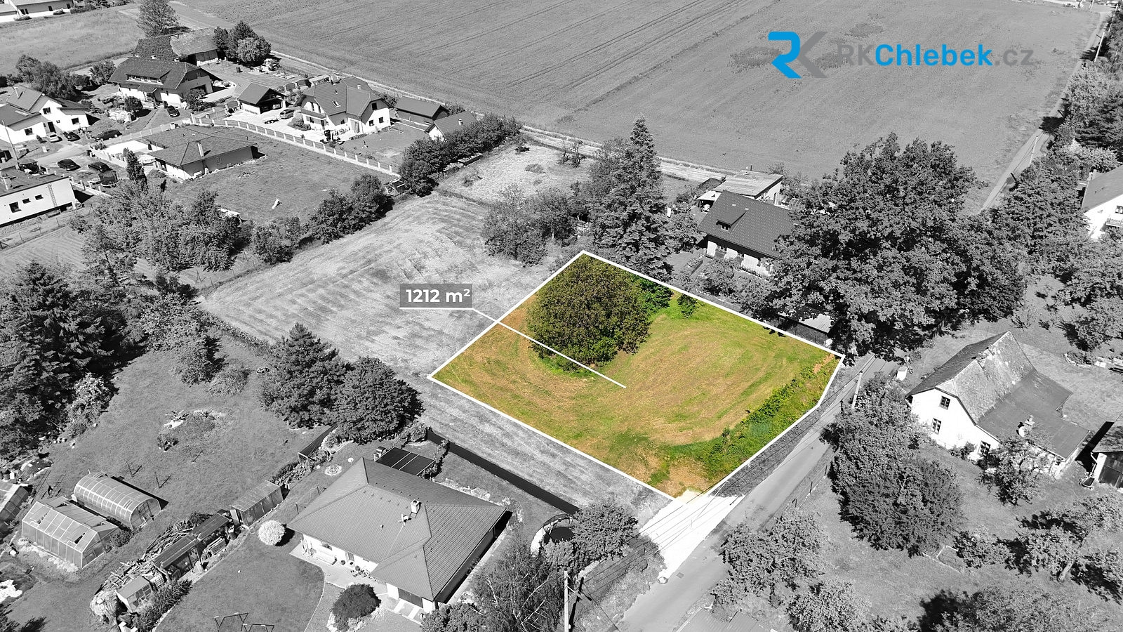 Prodej stavebního pozemku 1 212 m²