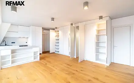Pronájem bytu 5+kk 136 m², U krčské vodárny, Praha 4 - Krč