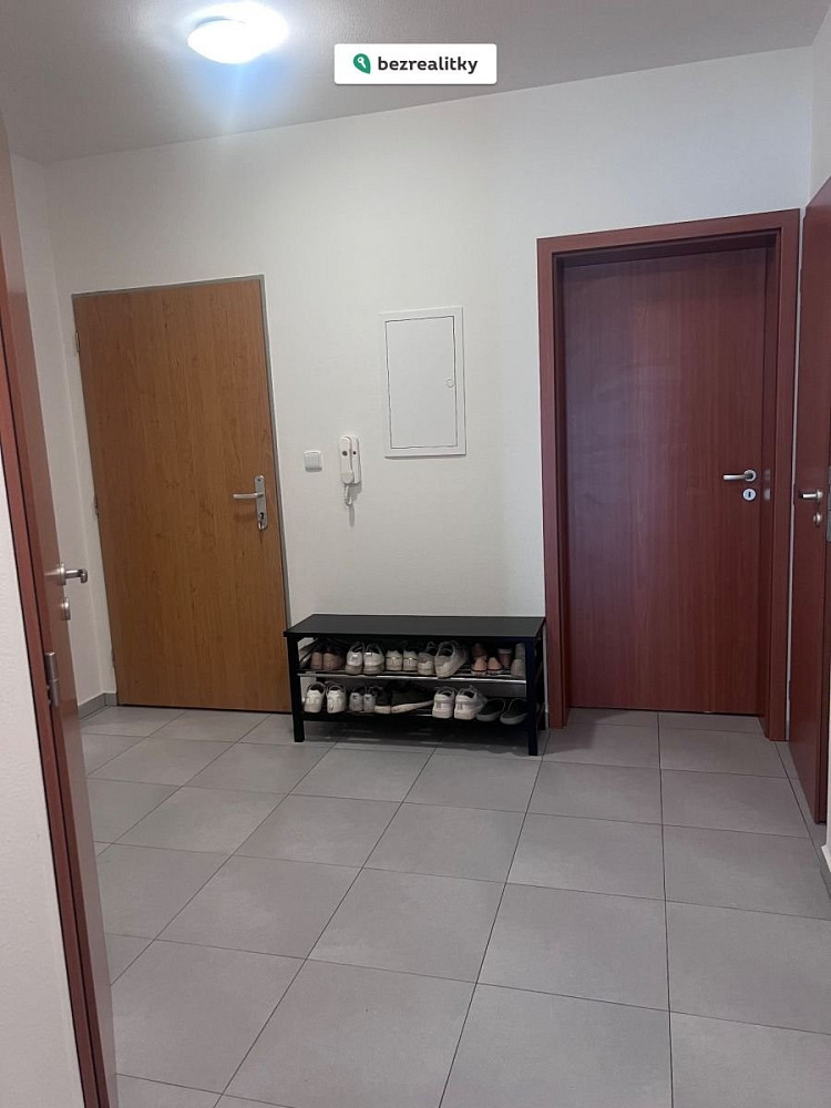 Prodej bytu 2+kk 63 m² – pohled 6