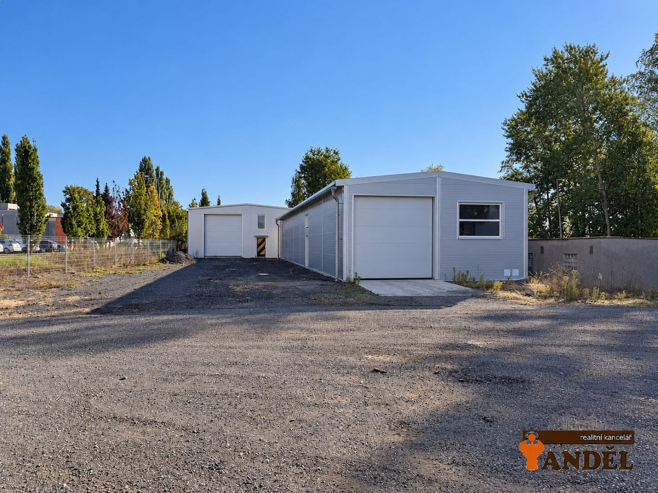 Pronájem skladovacích prostor 240 m² – fotografie 4