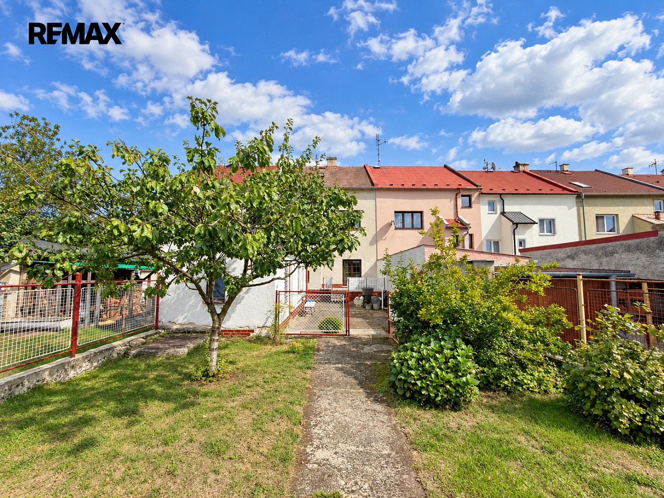 Prodej domu 183 m² s pozemkem 402 m²