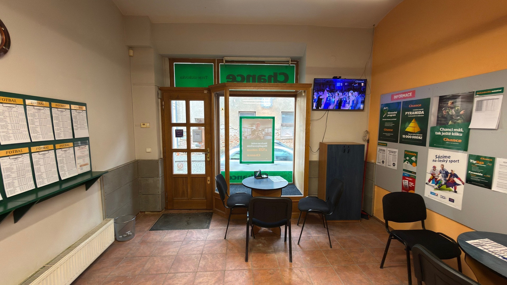Pronájem obchodních prostor 50 m² - Skats 6