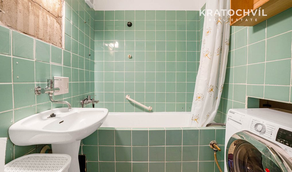 Prodej bytu 5+kk 100 m², Praha – náhled fotky 9