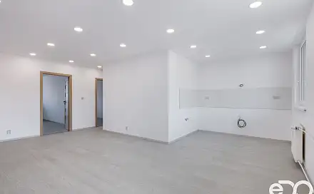 Prodej bytu 4+kk 90 m², Vašatova, Kladno