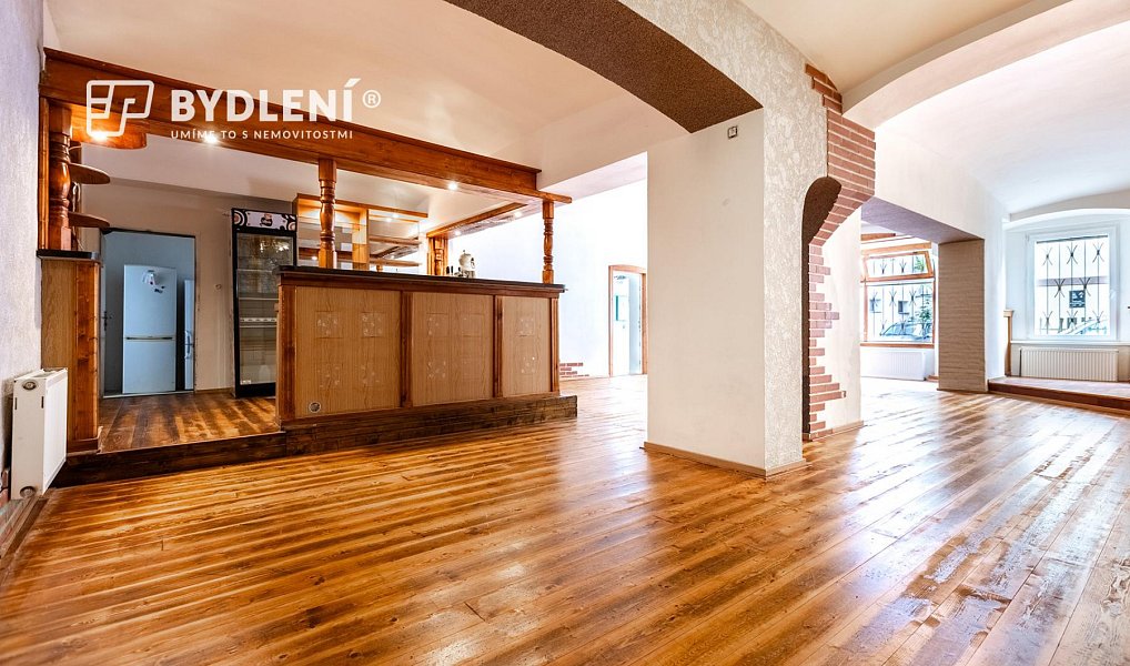 Pronájem restaurace 330 m², Krupka – náhled fotky 7