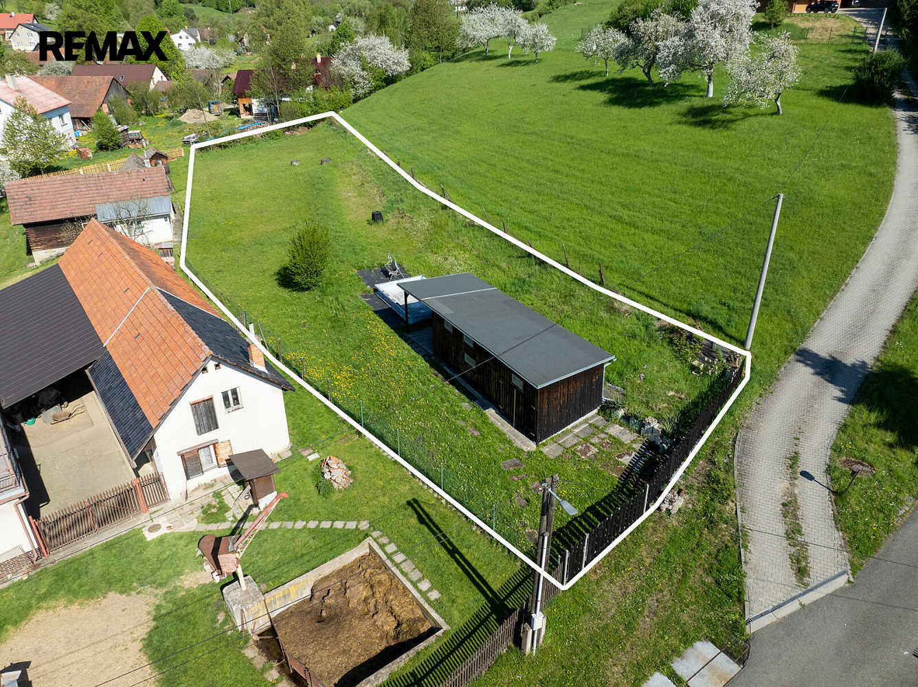 Prodej stavebního pozemku 1 654 m²