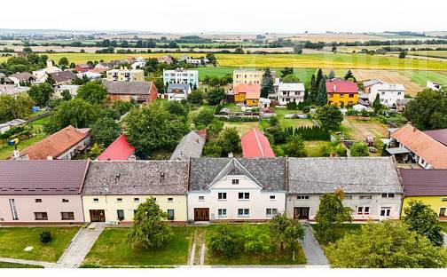 Prodej domu 259 m² s pozemkem 1 246 m², Lobodice, okres Přerov