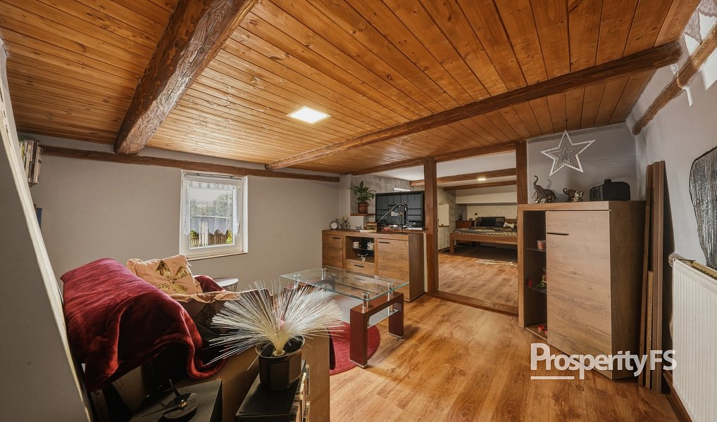 Prodej domu 318 m² s pozemkem 1 081 m², Liběšice – náhled fotky 33
