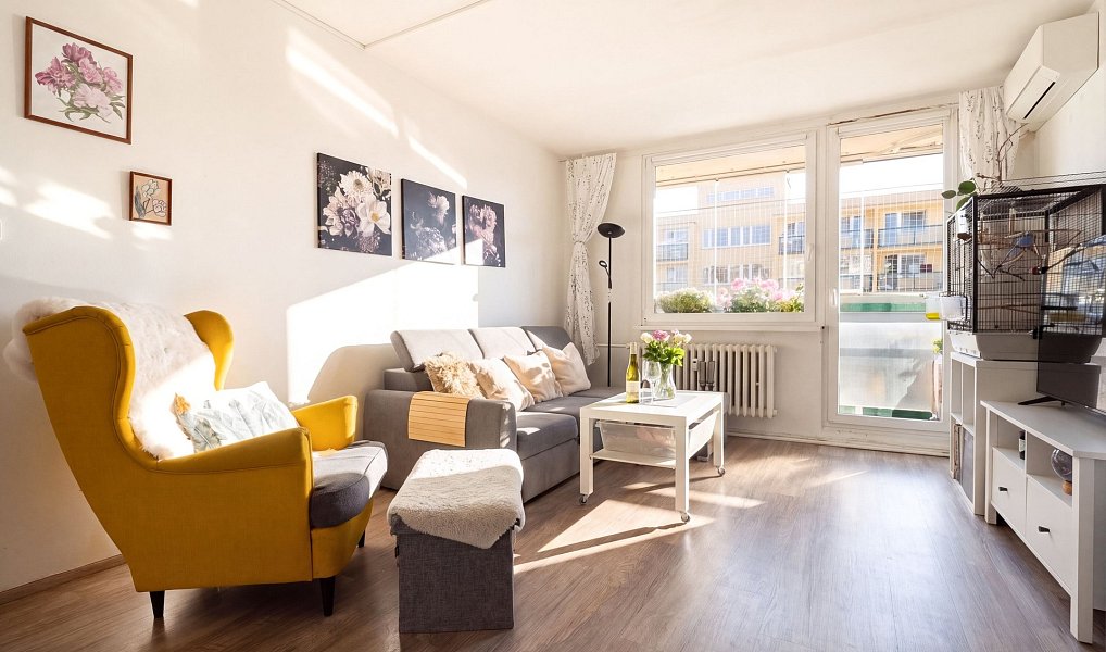 Prodej bytu 3+kk 60 m², Praha – náhled fotky 2