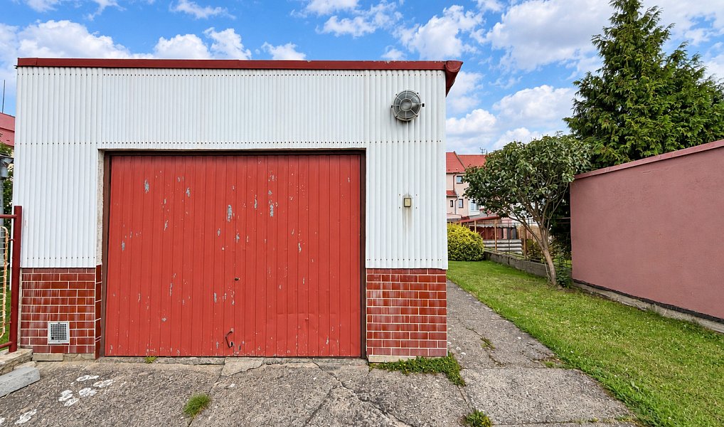 Prodej domu 183 m² s pozemkem 402 m², Spořice – náhled fotky 33