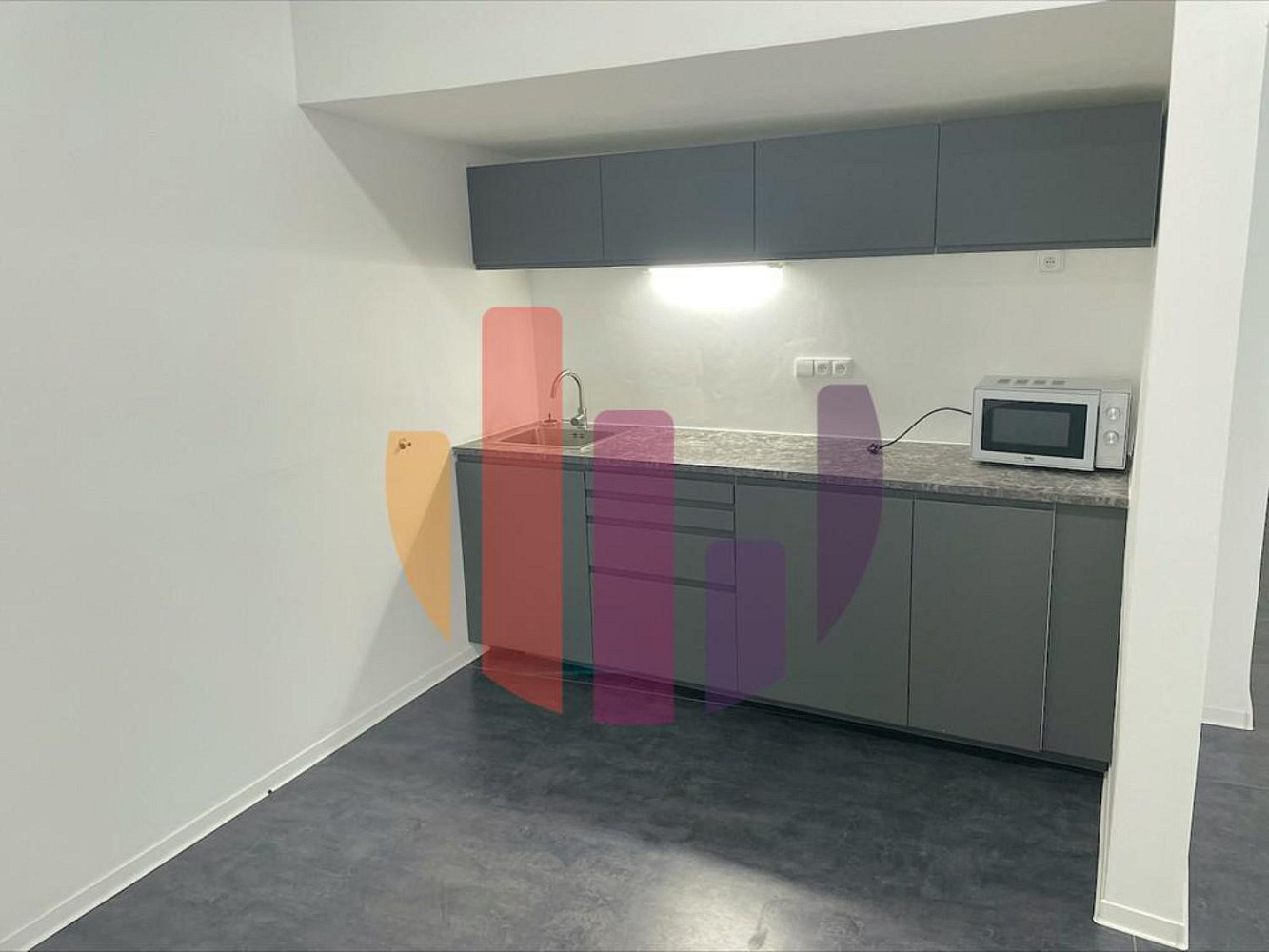 Pronájem kanceláře 250 m² — photo 5