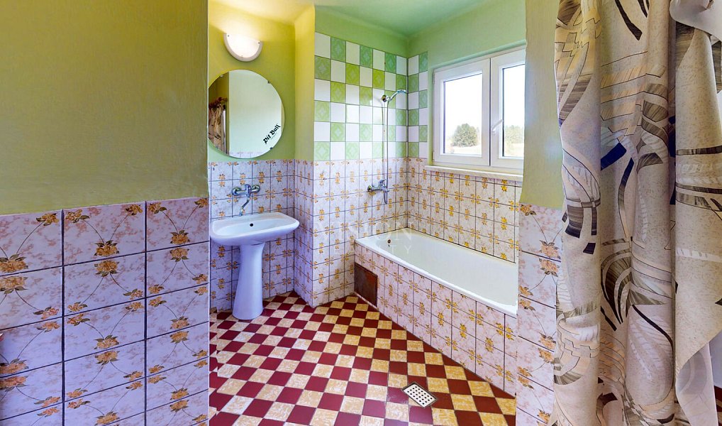 Prodej domu 200 m² s pozemkem 886 m², Kučeř – náhled fotky 9