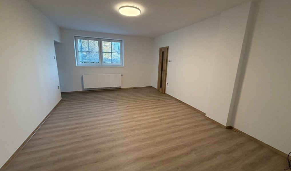 Pronájem bytu 2+1 59 m², Jihlava – náhled fotky 6
