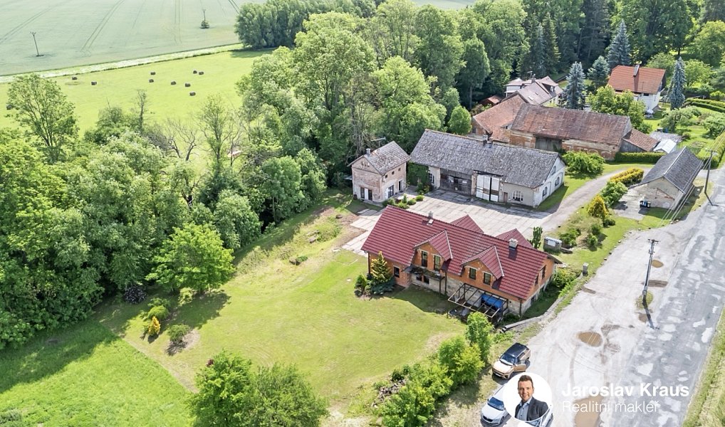 Prodej domu 286 m² s pozemkem 4 548 m², Jičín – náhled fotky 3