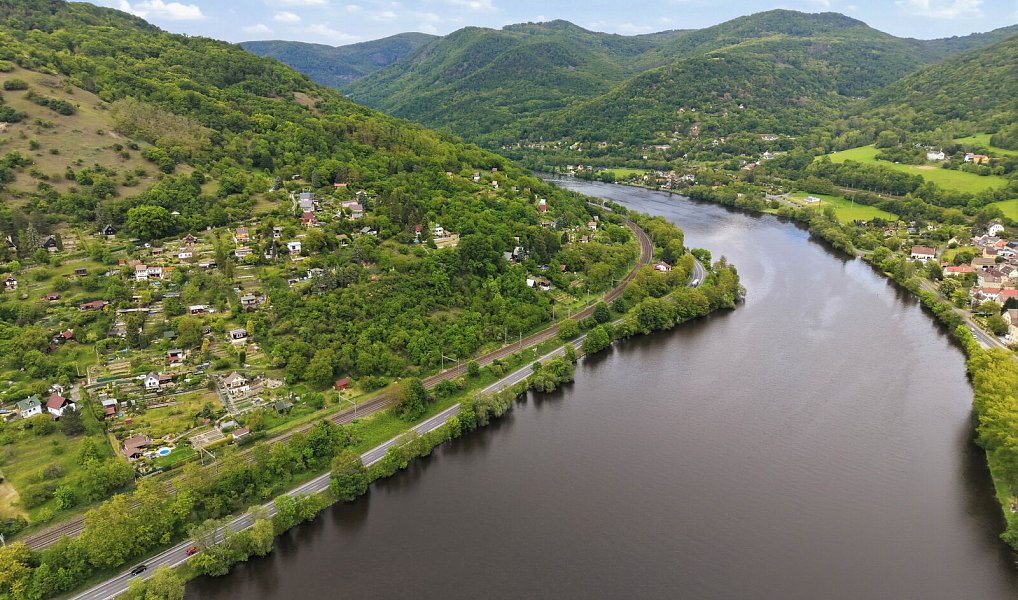 Prodej chaty/chalupy 35 m² s pozemkem 432 m², Dolní Zálezly – náhled fotky 37