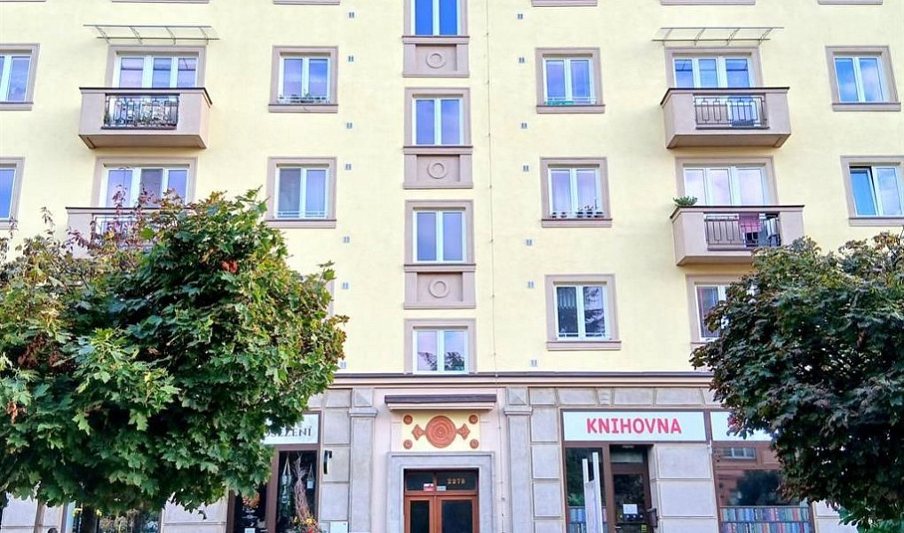 Pronájem bytu 2+1 55 m², Pardubice – náhled fotky 2