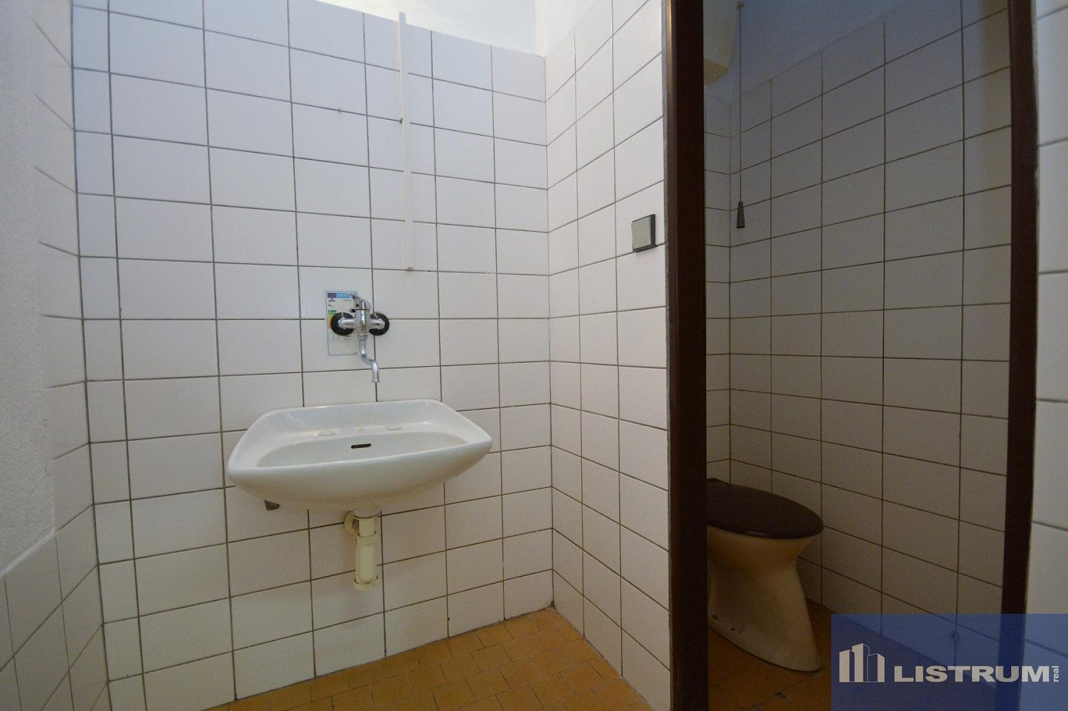 Pronájem obchodních prostor 31 m² – fotografie 5