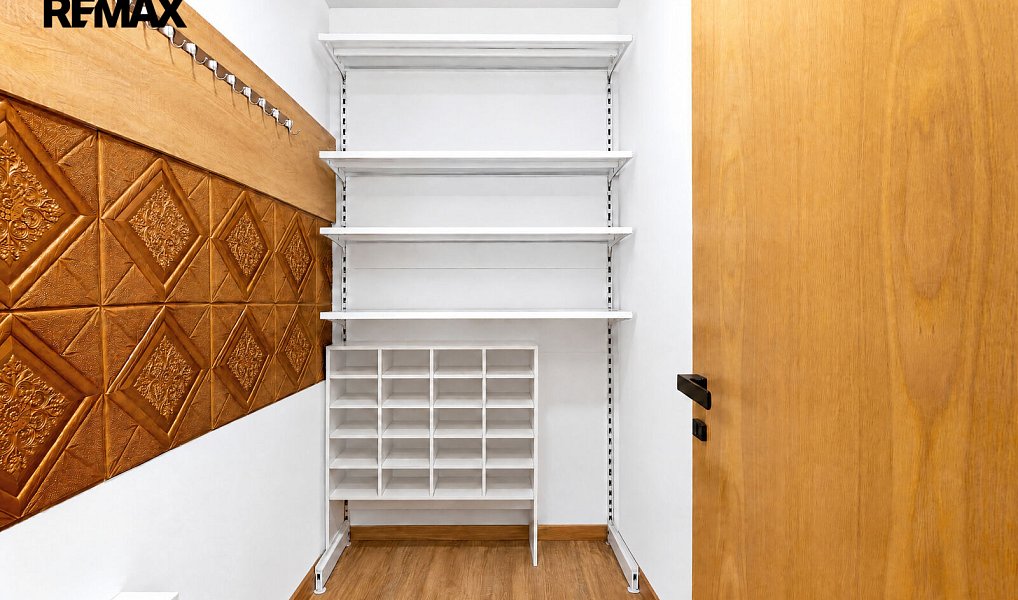 Prodej bytu 3+kk 90 m², Praha – náhled fotky 19