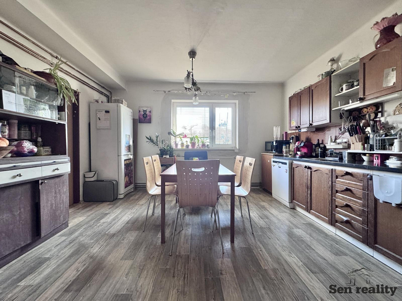 Prodej domu 140 m² s pozemkem 1 481 m² – fotografie 2