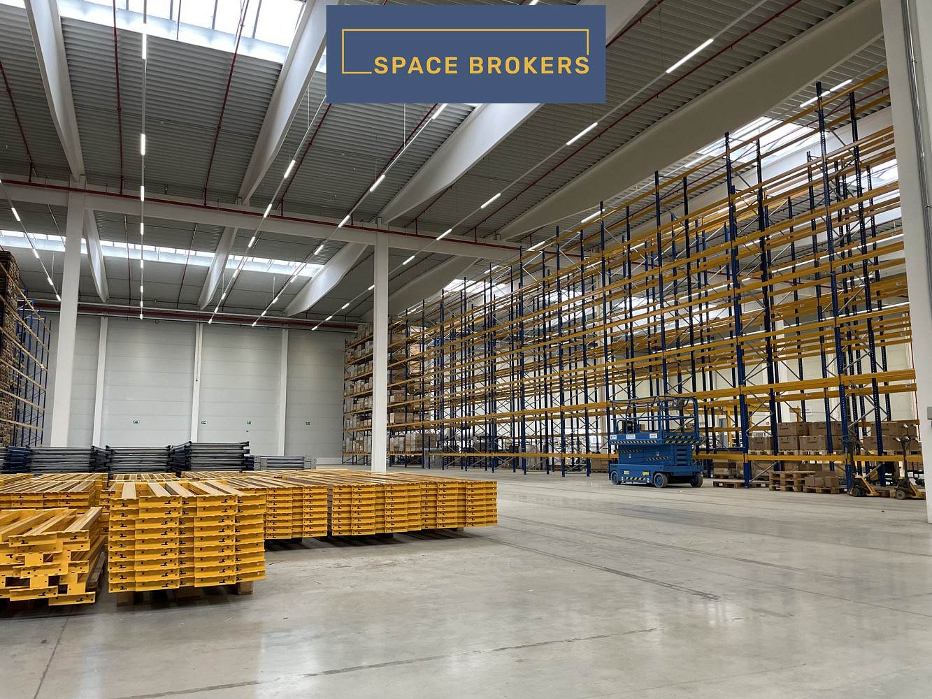 Pronájem skladovacích prostor 2 400 m² – fotografie 4