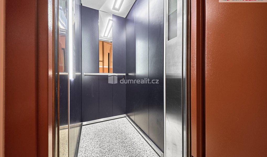 Prodej bytu 2+1 64 m², Jáchymov – náhled fotky 9
