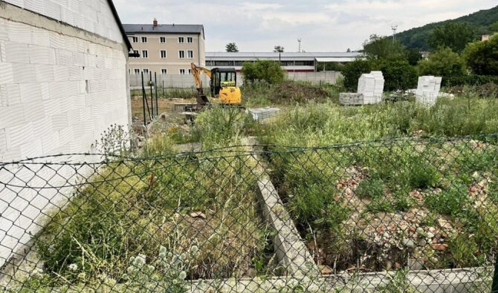 Prodej stavebního pozemku 400 m², Bílina – náhled fotky 2