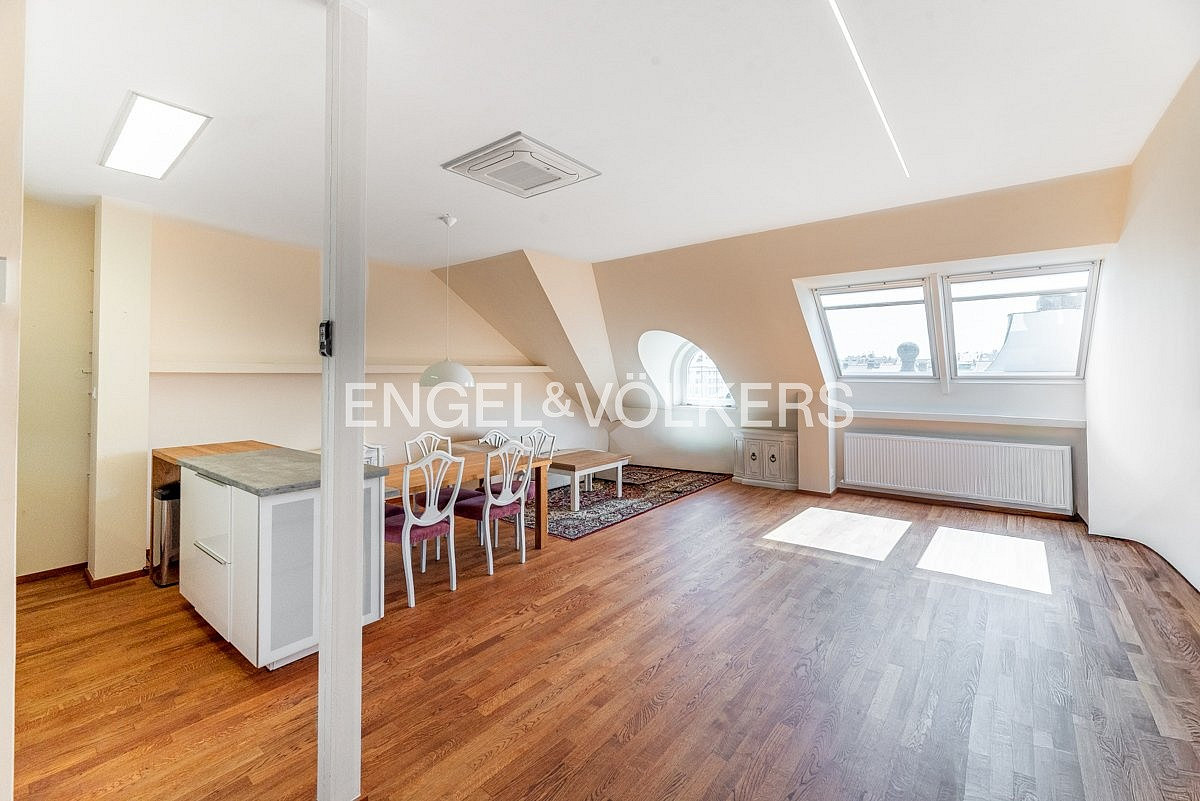 Pronájem bytu 4+kk 150 m²