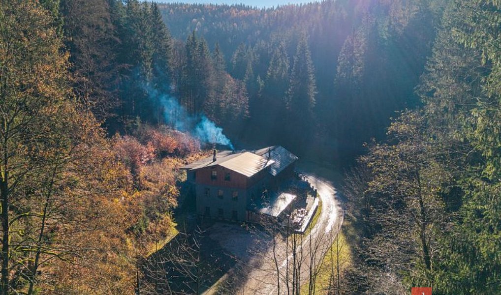 Prodej domu 650 m² s pozemkem 906 m², Strážné – náhled fotky 49