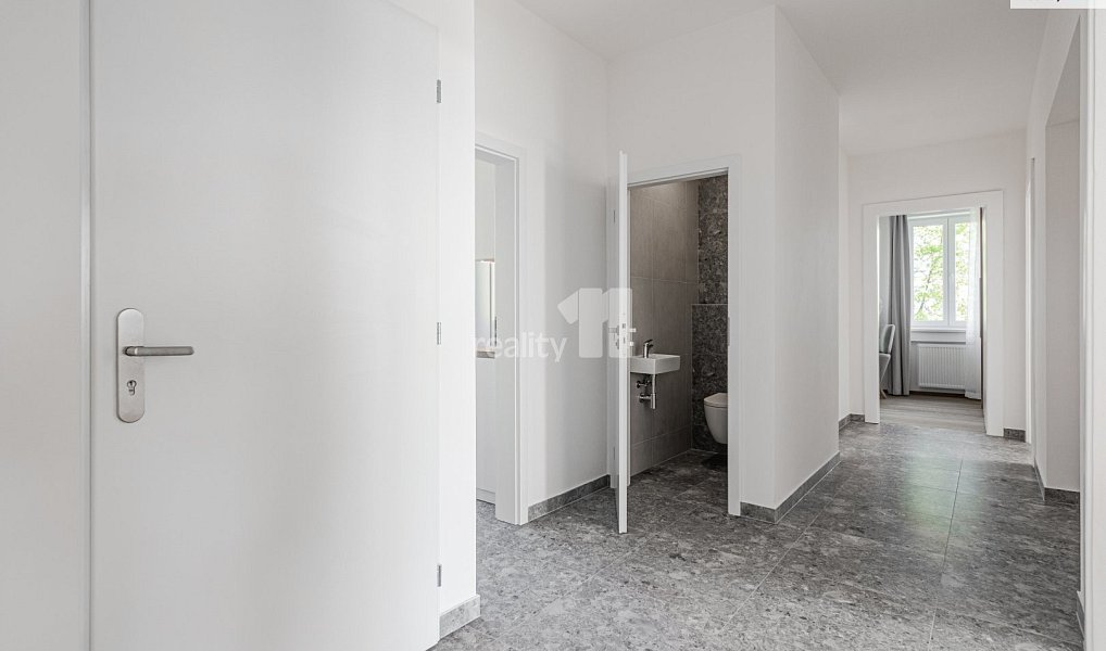 Pronájem bytu 5+kk 25 m², Praha – náhled fotky 7