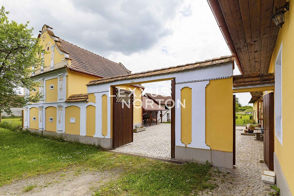 Prodej domu 450 m² s pozemkem 3 709 m² — photo 3