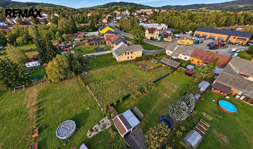 Prodej stavebního pozemku 1 109 m², Volary – náhled fotky 2
