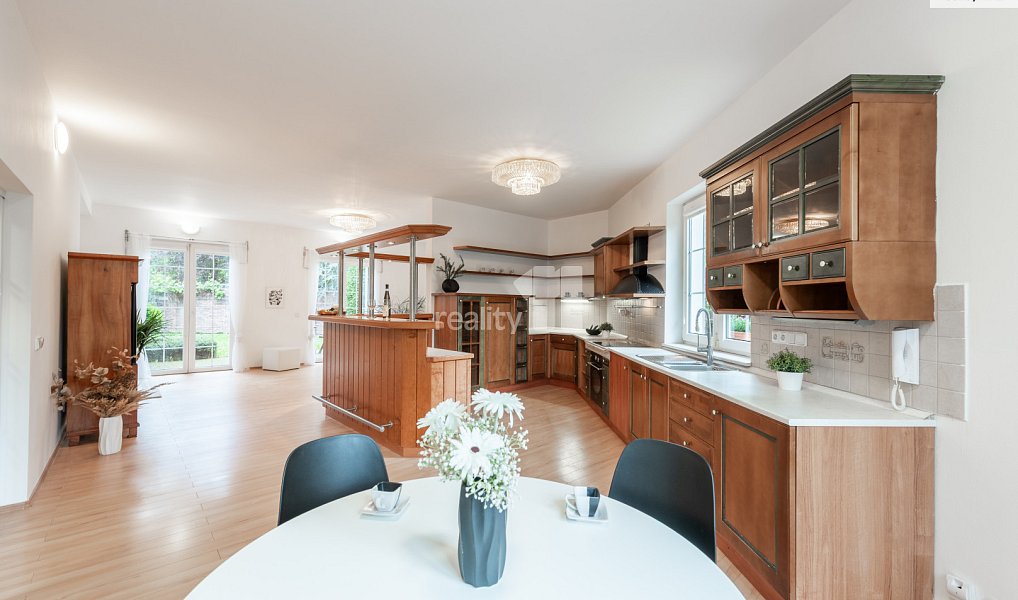 Prodej domu 420 m² s pozemkem 717 m², Praha – náhled fotky 5
