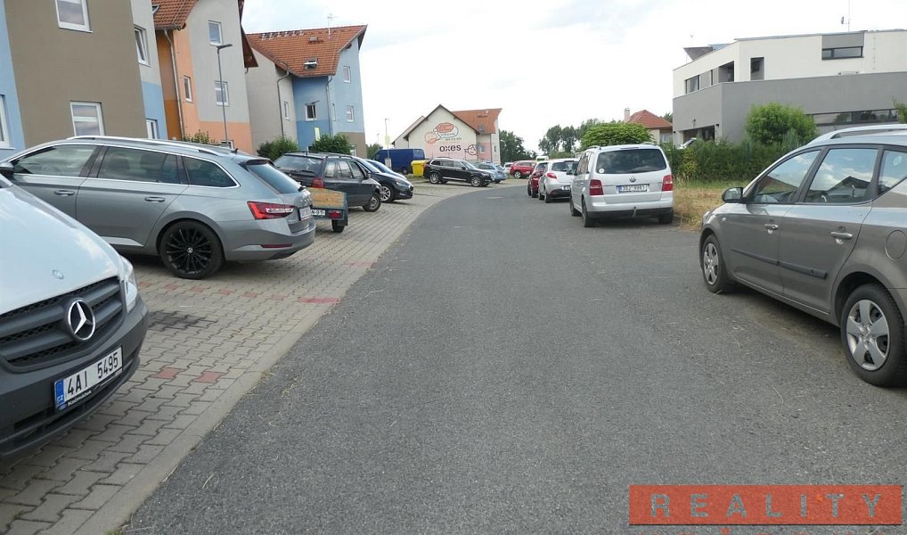 Prodej stavebního pozemku 794 m², Chýně – náhled fotky 14