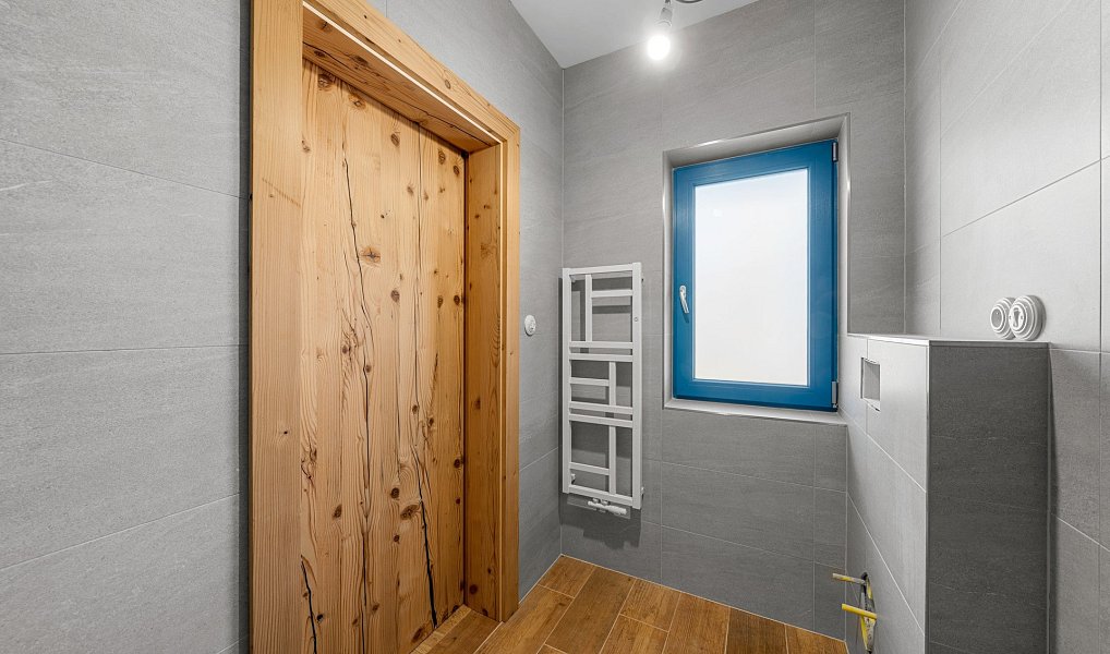 Prodej domu 182 m² s pozemkem 1 107 m², Trnovany – náhled fotky 25