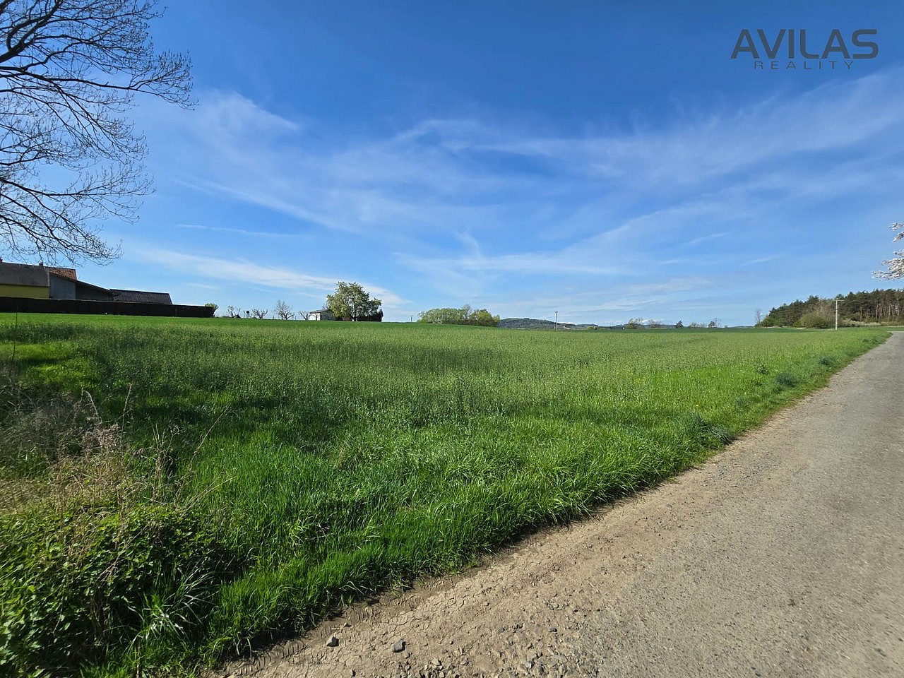 Prodej stavebního pozemku 1 600 m²
