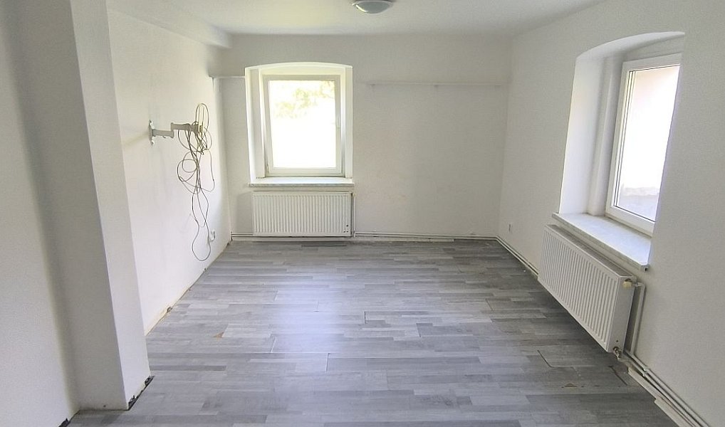 Prodej domu 284 m² s pozemkem 919 m², Cheb – náhled fotky 6
