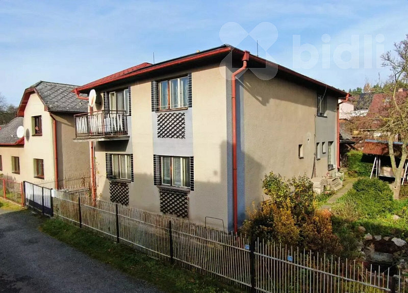 Prodej domu 140 m² s pozemkem 595 m²