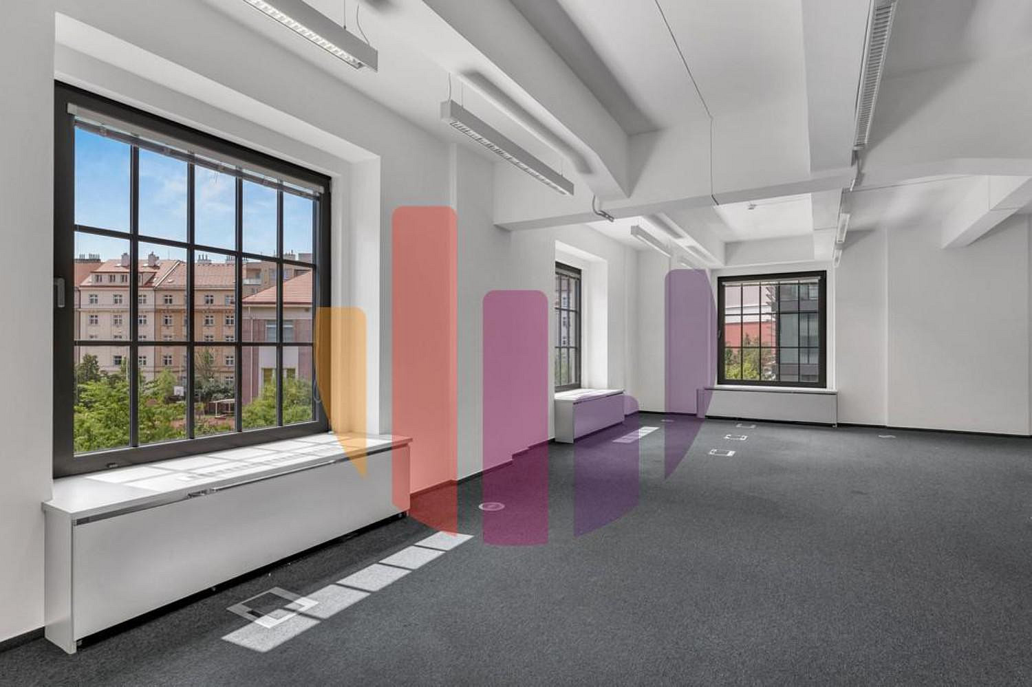Pronájem kanceláře 231 m² — photo 4