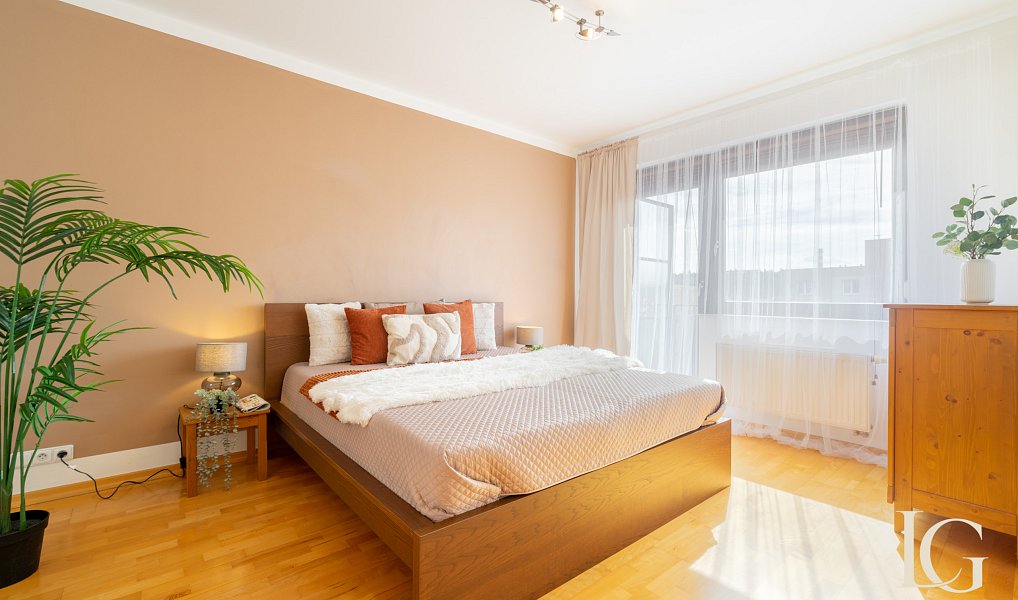 Prodej bytu 2+kk 62 m², Praha – náhled fotky 16