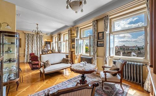 Pronájem bytu 3+1 111 m², U lužického semináře, Praha 1 - Nové Město, okres Praha