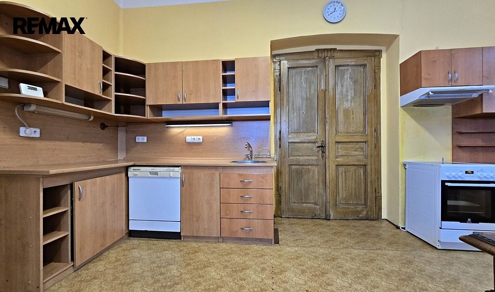 Prodej domu 960 m² s pozemkem 4 964 m², Liběchov – náhled fotky 7