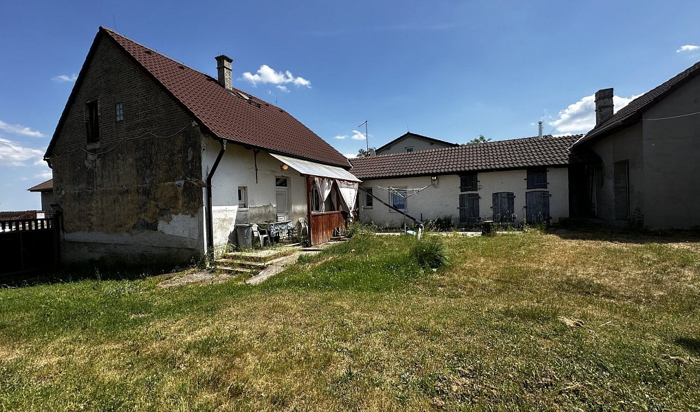 Prodej domu 86 m² s pozemkem 1 273 m², Ledce – náhled fotky 2