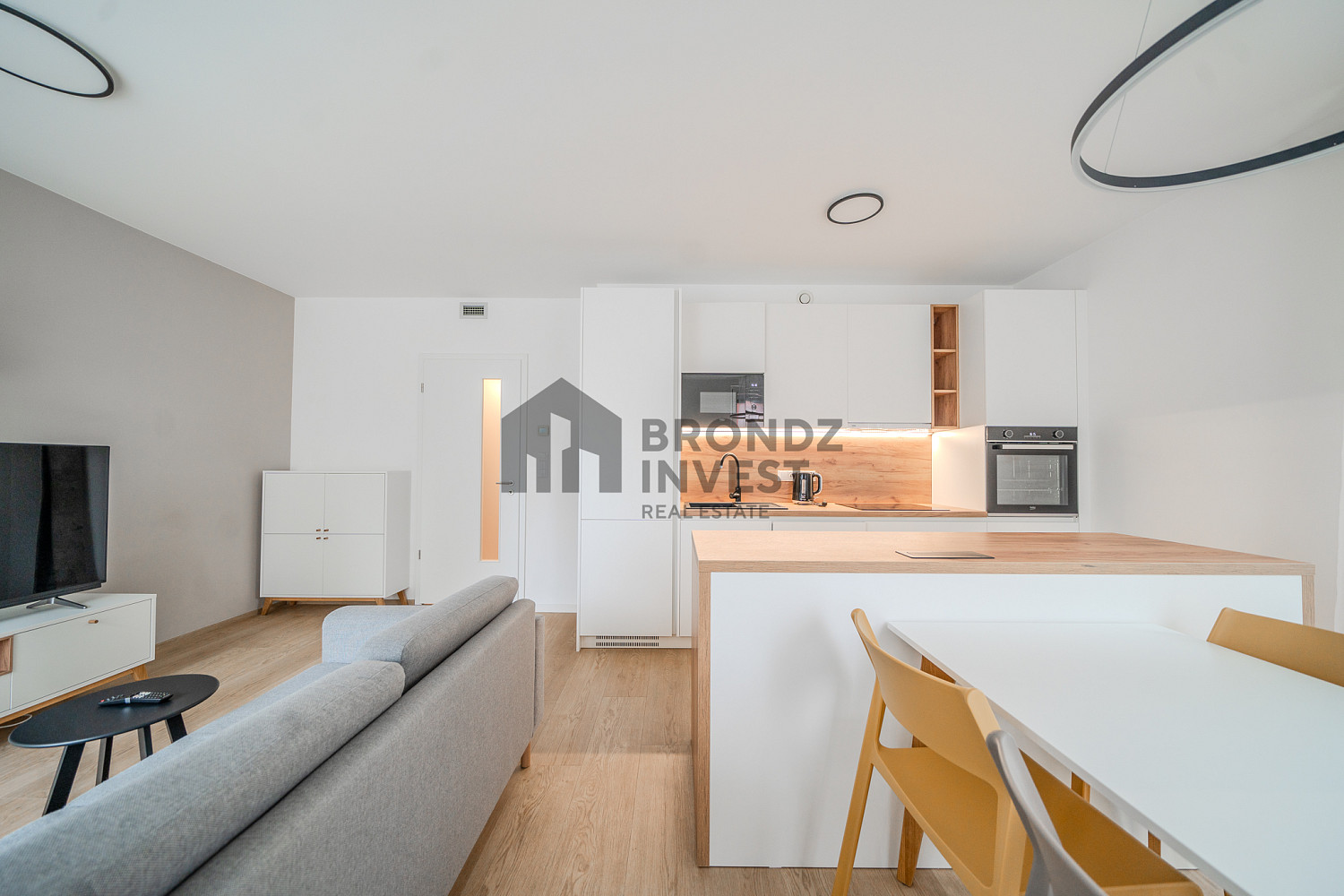 Pronájem bytu 3+kk 82 m² — photo 4