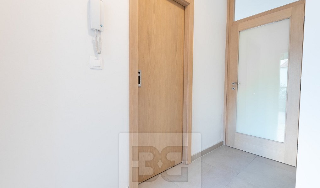 Pronájem bytu 2+kk 48 m², Praha – náhled fotky 7