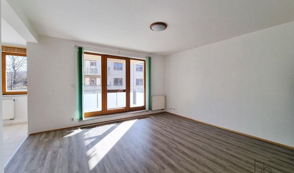 Pronájem bytu 2+kk 74 m², Praha – náhled fotky 5